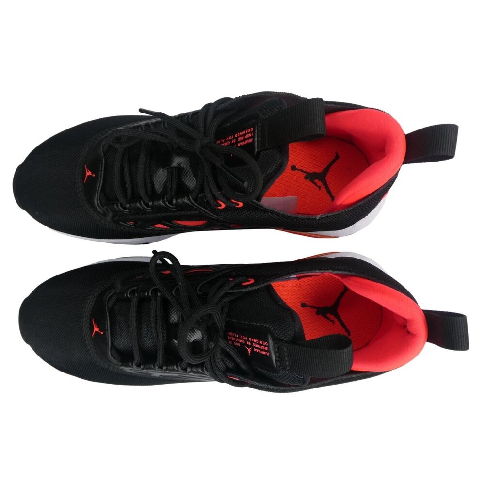 Nike Women's Jordan Air Max - Size 8.5 - Picture 2 of 7